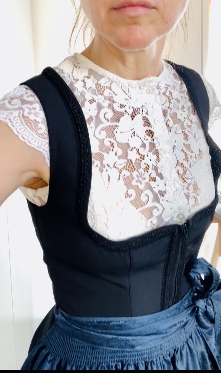 Vestiti: Stockerpoint Dirndl Midi schwarz mit Schürze und Bluse – Usato da Zürich venduto da eka_5xfb 3