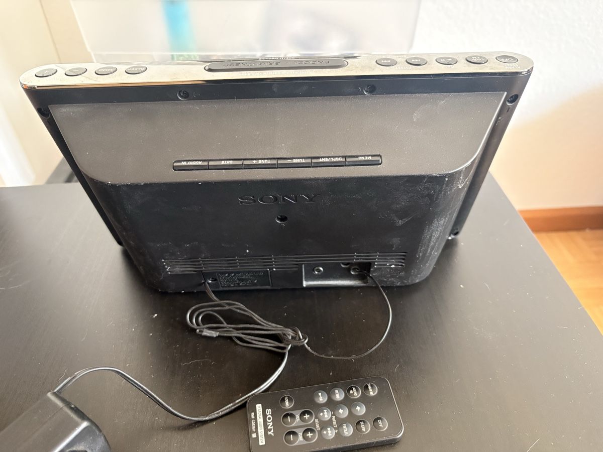 Sony Lettore multimediale & Streamer: Sony Radio mit Adapter – Usato da Basel venduto da alisha.beuggert 3