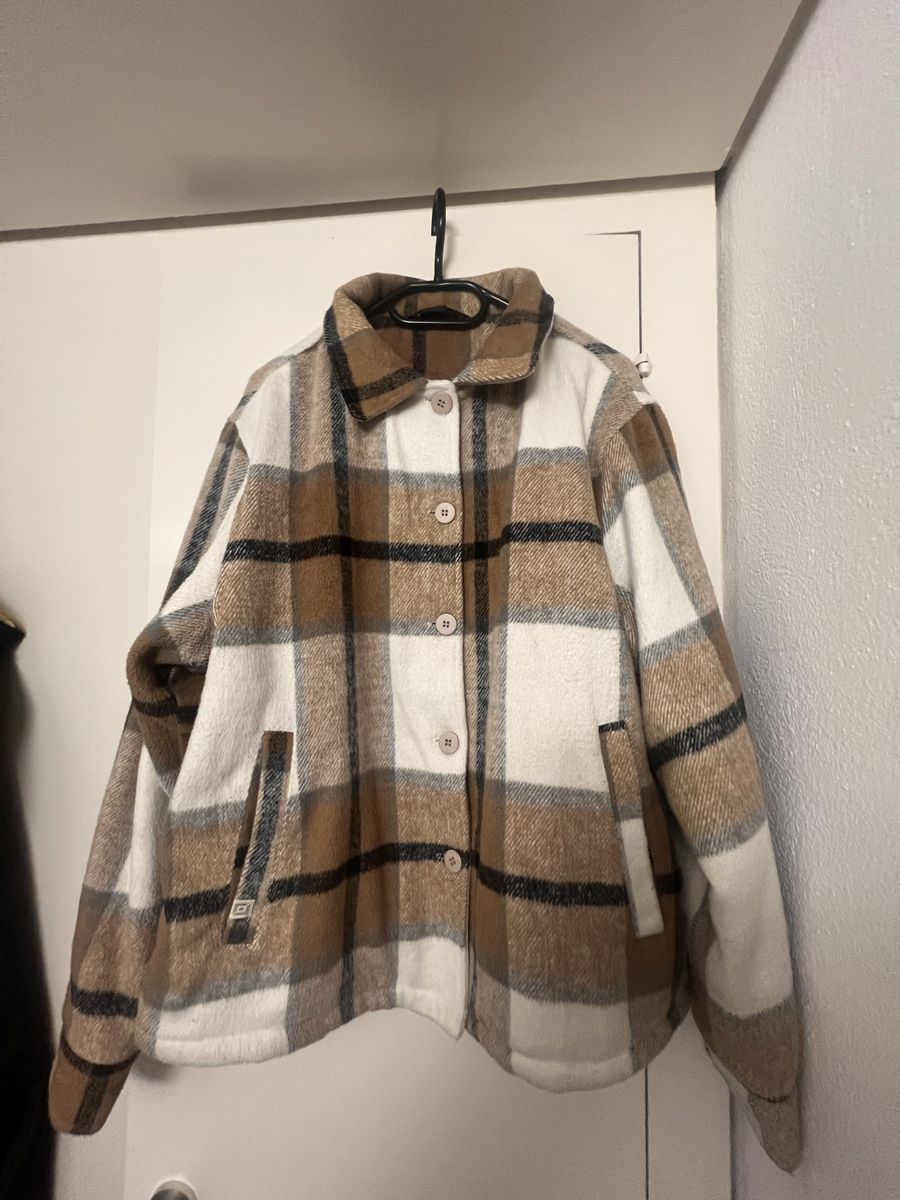 Giacche: Cozy Plaid Shacket Jacket – Usato da Bern venduto da fen_7rn8