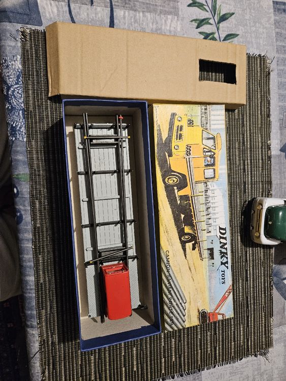 Dinky Toys 885 Camion Saviem Porte-Fer - État Neuf De Stock - Boîte D'origine