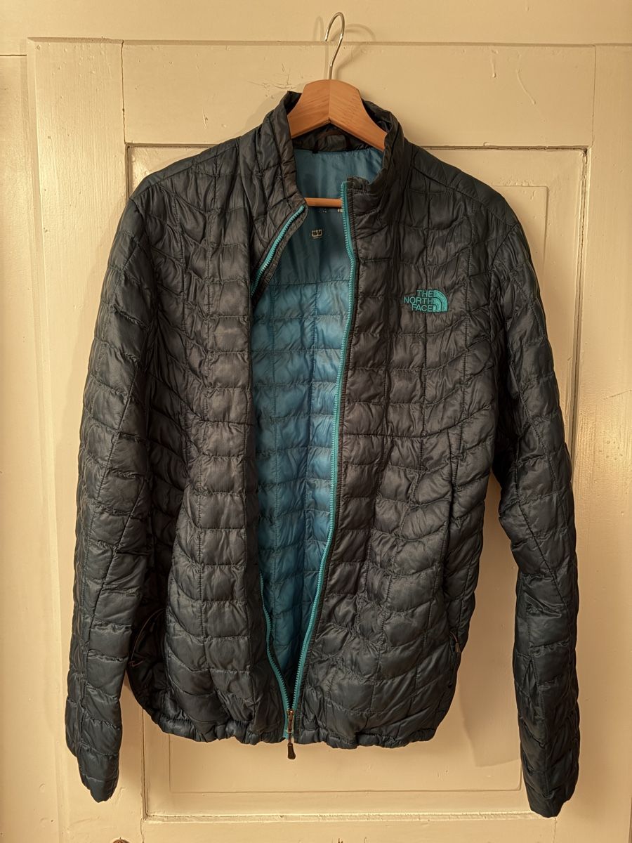 North Face Giacche: The North Face ThermoBall Puffer Jacket - Great for Winter! – Usato da zürich venduto da Fefefefefefe 1