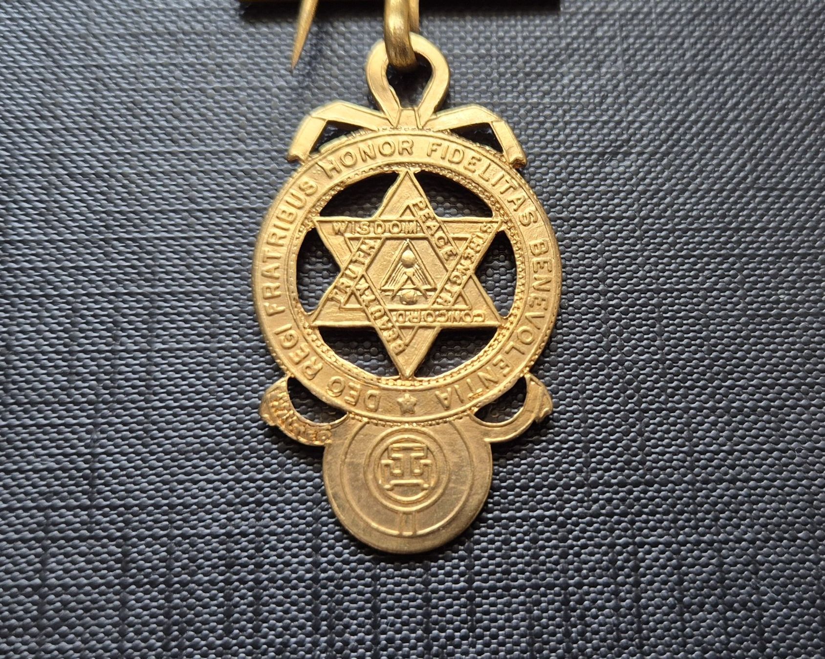 Placchette & Badge: alter englischer Freimaurer-Orden – Usato da Zürich venduto da brinkosos 4
