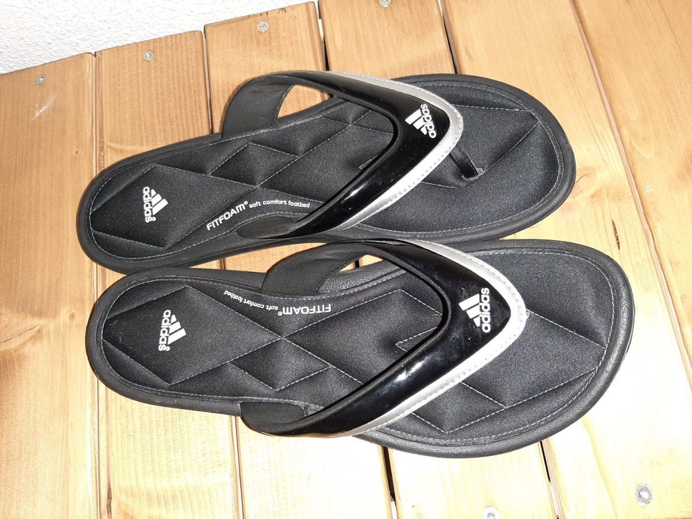 Adidas fitfoam flip on sale flops