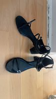 Zara Sandalen schwarz Grösse 38 neuwertig