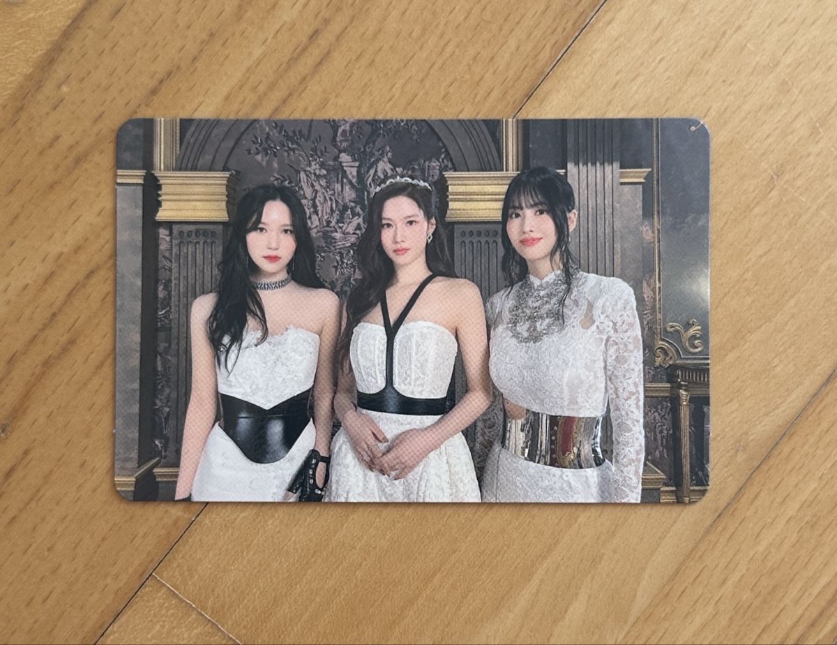 Carte collezionabili: MISAMO Masterpiece Photocard  – Nuovo (secondo la descrizione) da Goldswil venduto da fewell