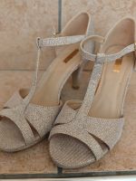 Damenschuhe Sandalen Gold Grösse 38 sehr guter Zustand