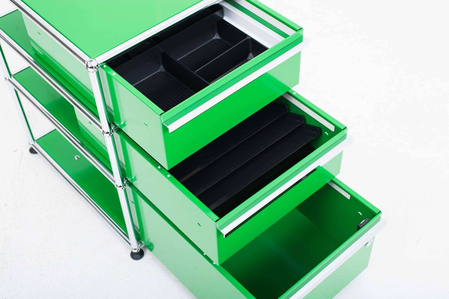 USM Banconi: USM Korpus / Rollcontainer in Grün – Usato da Zürich venduto da STUZH38 2