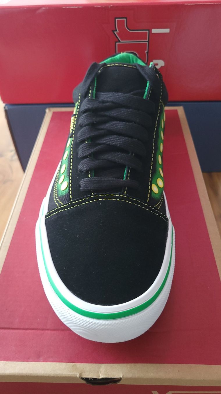 Vans Scarpe da uomo: Vans Shake Junt – Usato da Bern venduto da Sneakerheadz 2