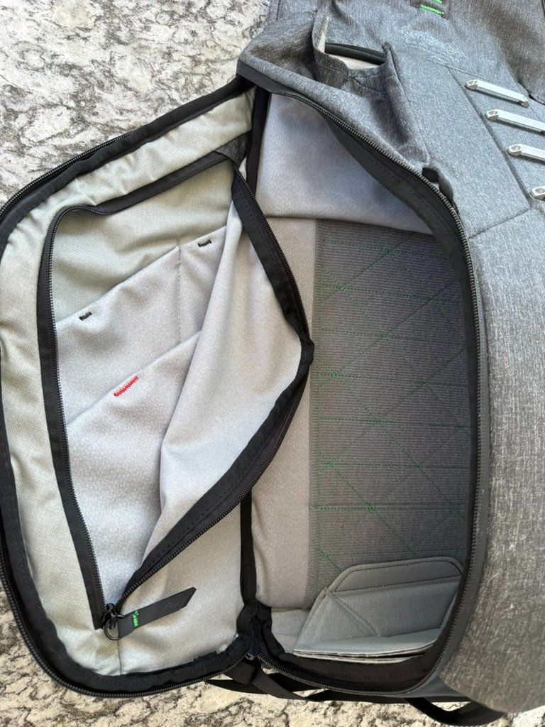 Peak Design Sacs à dos: Rucksack grau Peak Design everydaybackback 30 Liter – D'occasion à Wiesendangen par Fior 2