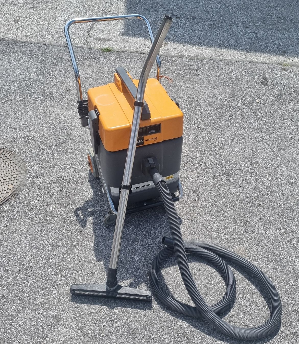Aspirapolveri & Accessori: Nettoyage – Usato da Uvrier venduto da sal_t22d
