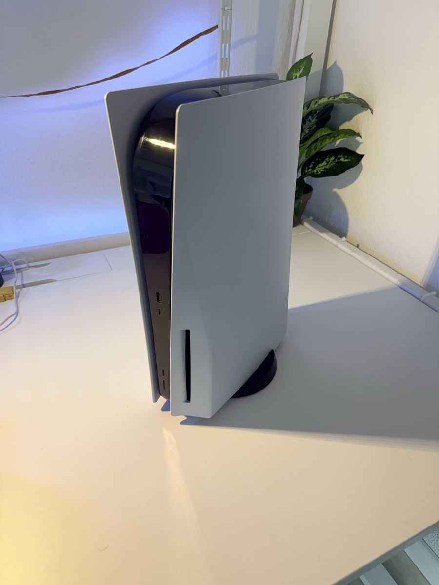 Sony Consoles: Ps5 – D'occasion à Genève par fra_l2v8