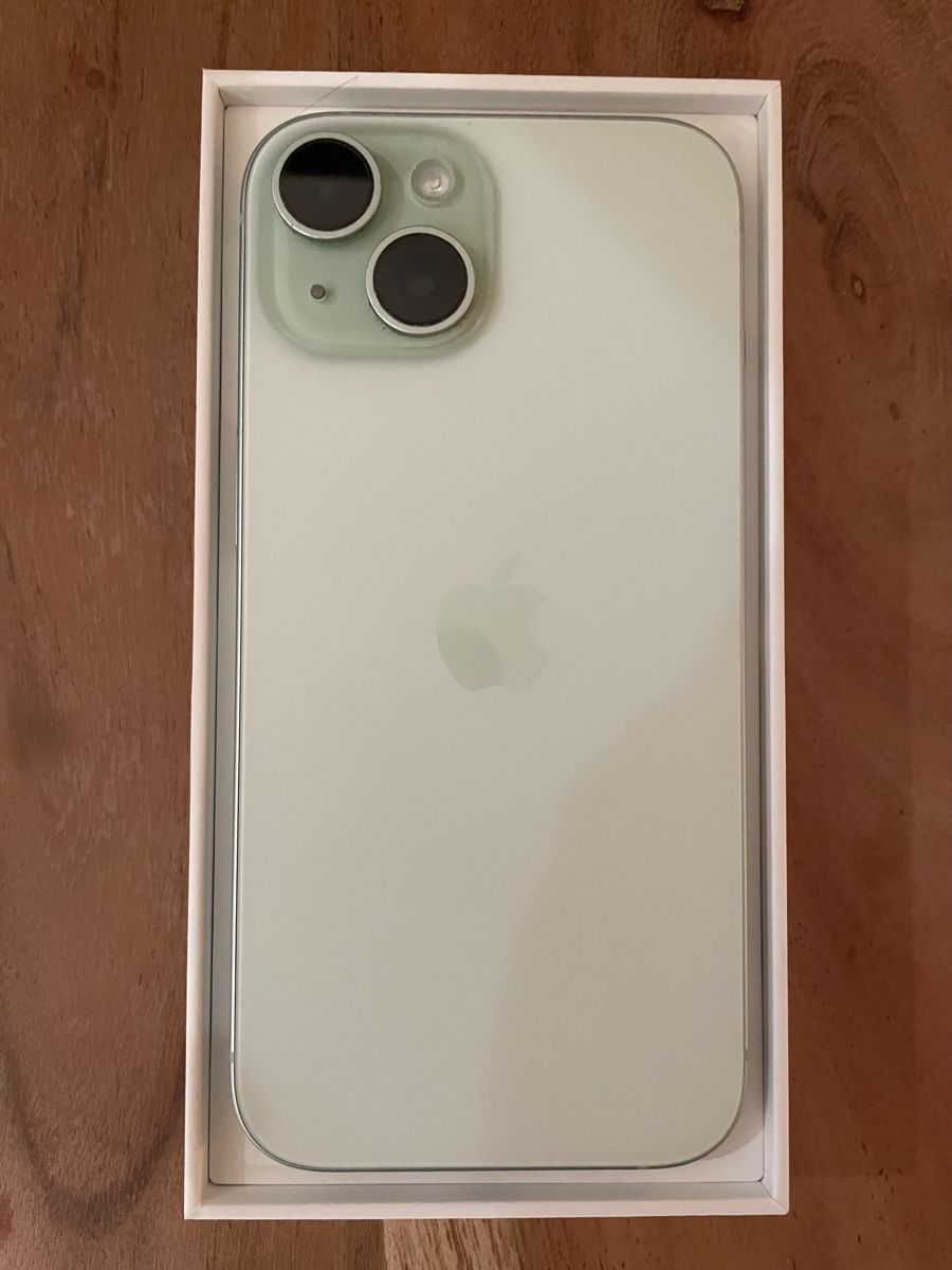 Apple Telefoni cellulari / Smartphones: Apple iPhone 15 neu in Originalverpackung – Nuovo (secondo la descrizione) da Spreitenbach venduto da Scofield93 1