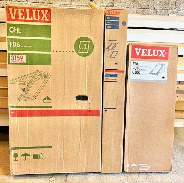 Finestre: Dachfenster Neu und Originalverpackt Set – Nuovo e nell'imballaggio originale da Riedtwil venduto da wiederverwendung