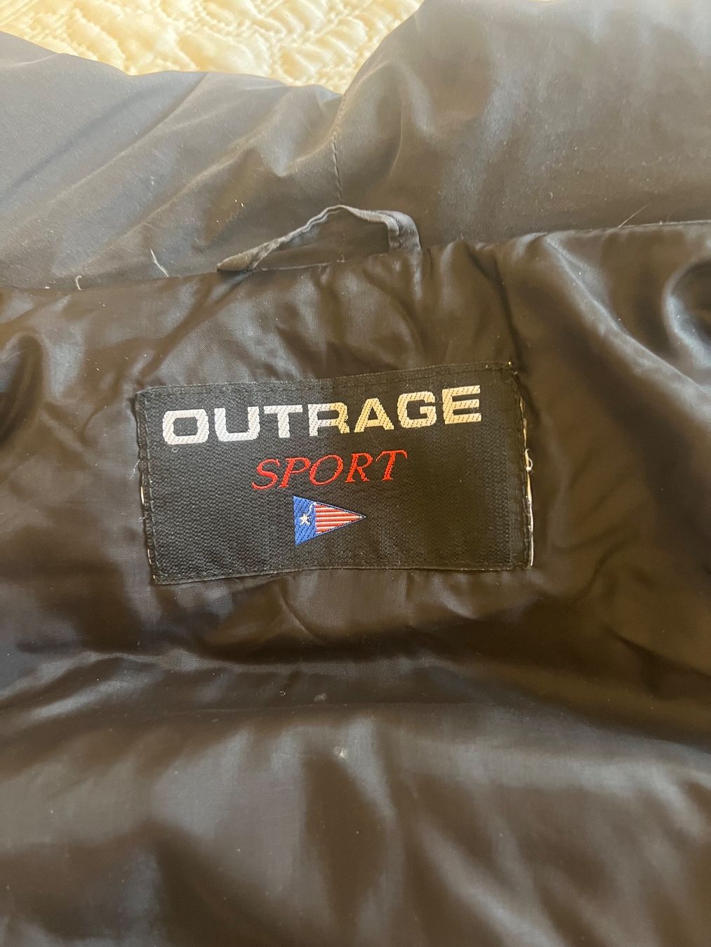 Gilet & Giacche senza maniche: Daunen Gilet L - US Outrage – Usato da Zürich venduto da jeroendy 5