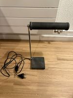 Lampe de bureau LÜTHI noire, design industriel Suisse 52