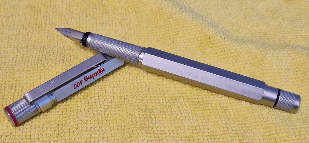 Rotring 600 Füllfederhalter (Gebraucht) in Zürich für CHF 65 – mit ...
