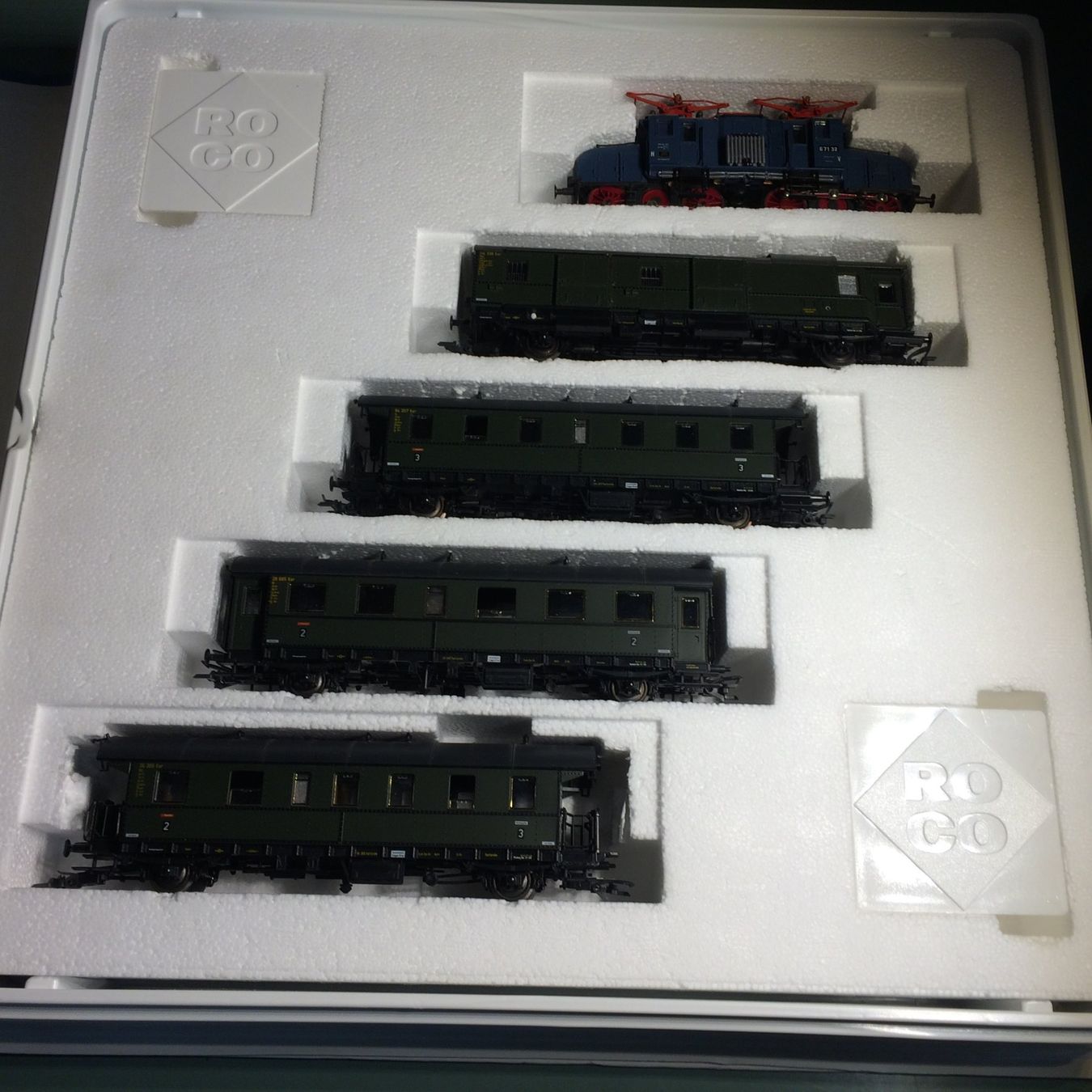 Roco Modellini di ferrovie: ROCO HO Coffret train "40 Jahre DB" - Edition Limitée! – Nuovo (secondo la descrizione) da Vevey venduto da rog_9vvj 2