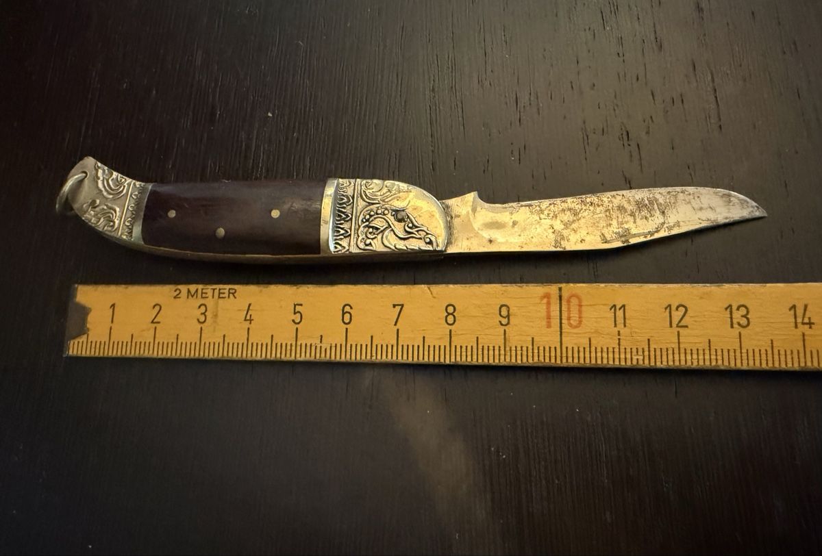 Taschenmesser: Coltello pieghevole decorato, usato – Gebraucht aus S. Pietro von fil_yhb9