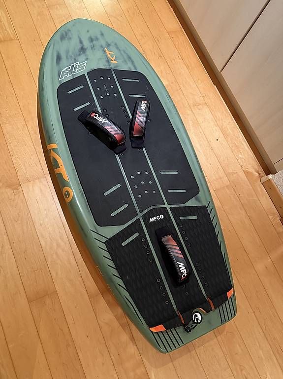 Planches de surf: KT Ginxu 75L Foilboard Wingfoil – D'occasion à Römerswil LU par Ivo771