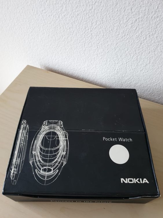 Nokia 8580 hot sale pocket watch