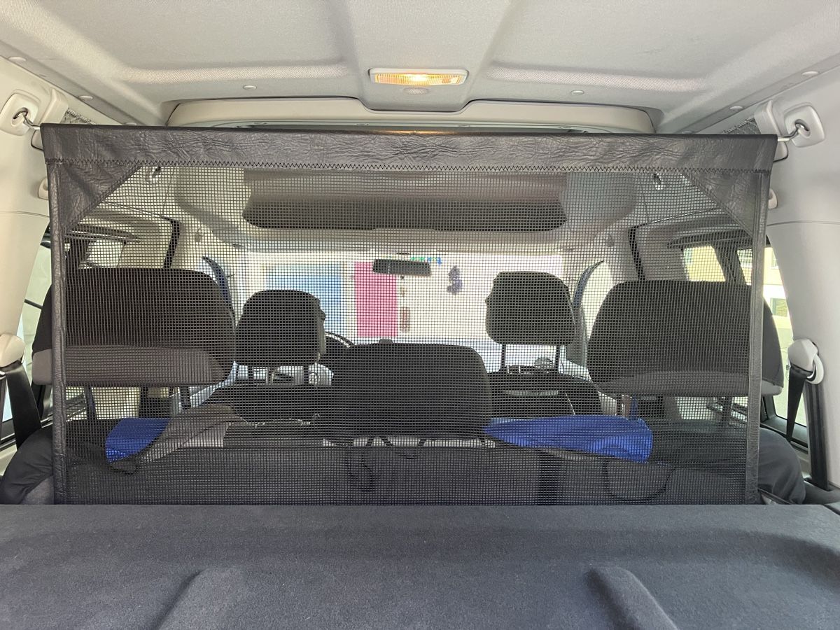 Paravents: Netztrennwand zu VW Caddy – Gebraucht aus Bauma von Dolphin3