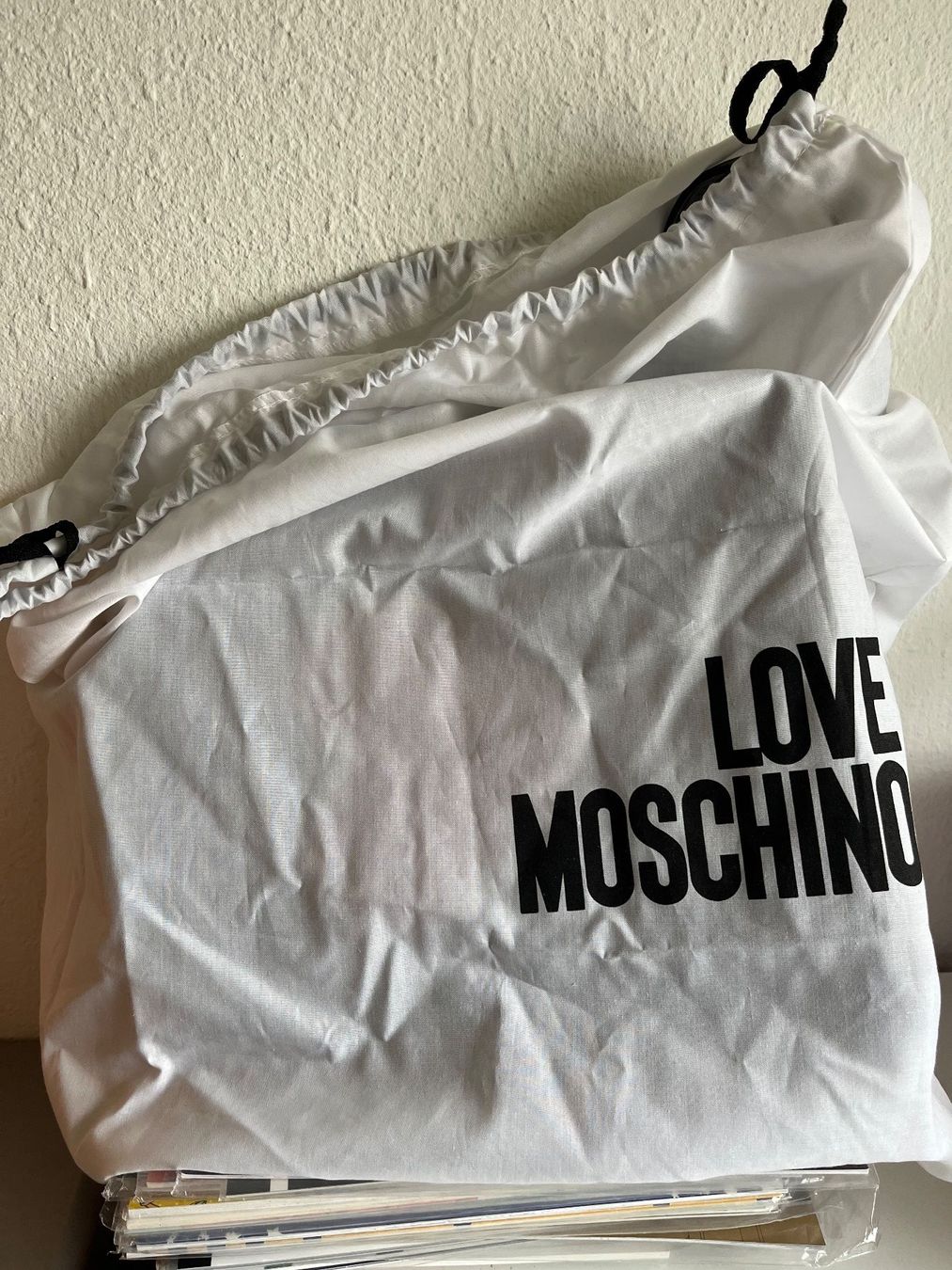 Moschino Zaini: Love Moschino Rucksack schwarz – Usato da Grenchen venduto da sojalatte 7