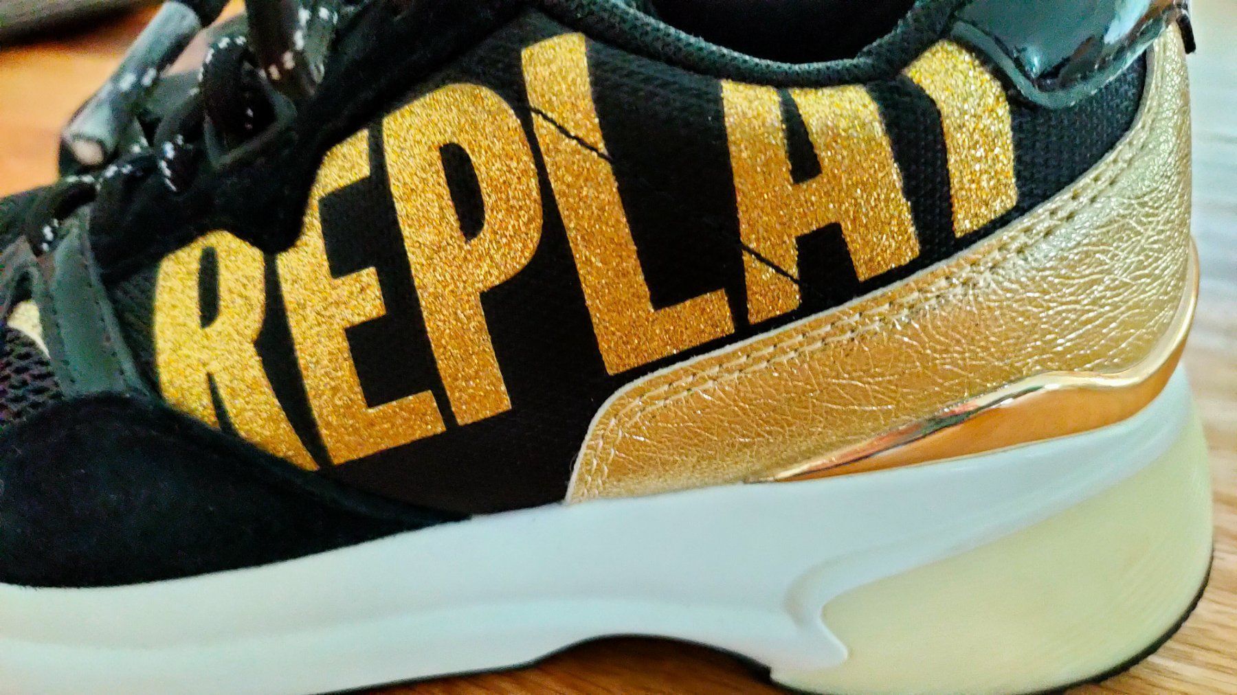 Replay Schuhe für Mädchen: Replay Schuhe 37 schwarz/gold – Gebraucht aus Villmergen von toptip1970 1