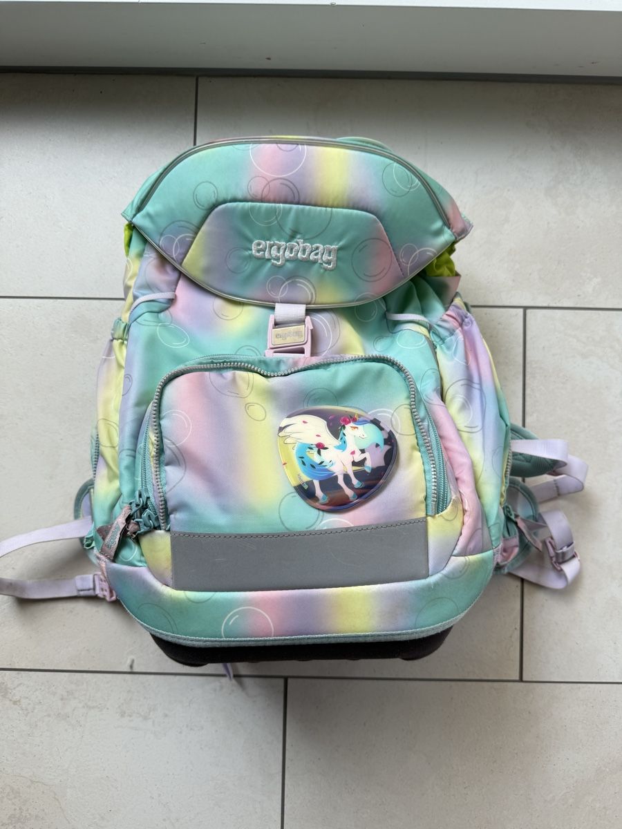 Ergobag Sacs & sacs à dos: Ergobag school backpack unicorn design good condition – D'occasion à Zürich par WField