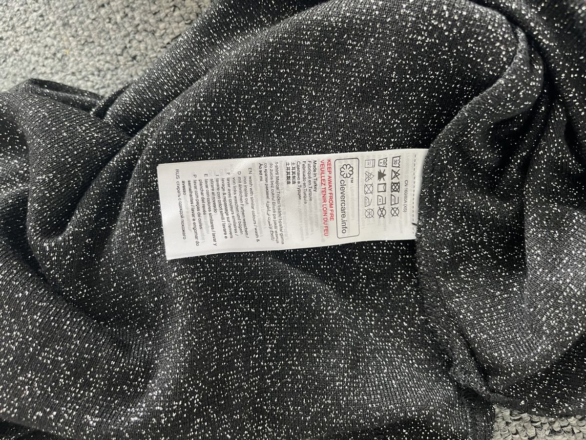 Esprit Maglioni & Felpe: Festlicher Glitzerpulli von Esprit mit kurzen Aermeln in 36 – Usato da Niederglatt ZH venduto da karinso 4