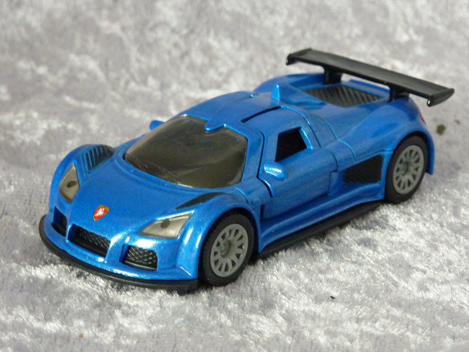 Siku Modellini d'auto: Gumpert Apollo Siku – Usato da Dürrenäsch venduto da Cobra1ch