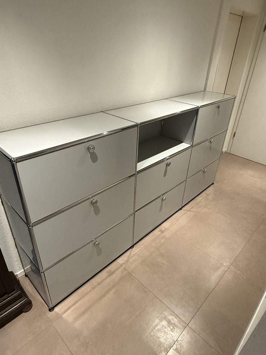 USM Scaffali: USM Haller Sideboard Lichtgrau 3x3 – Usato da Balsthal venduto da Designhaus.Schmitt 1