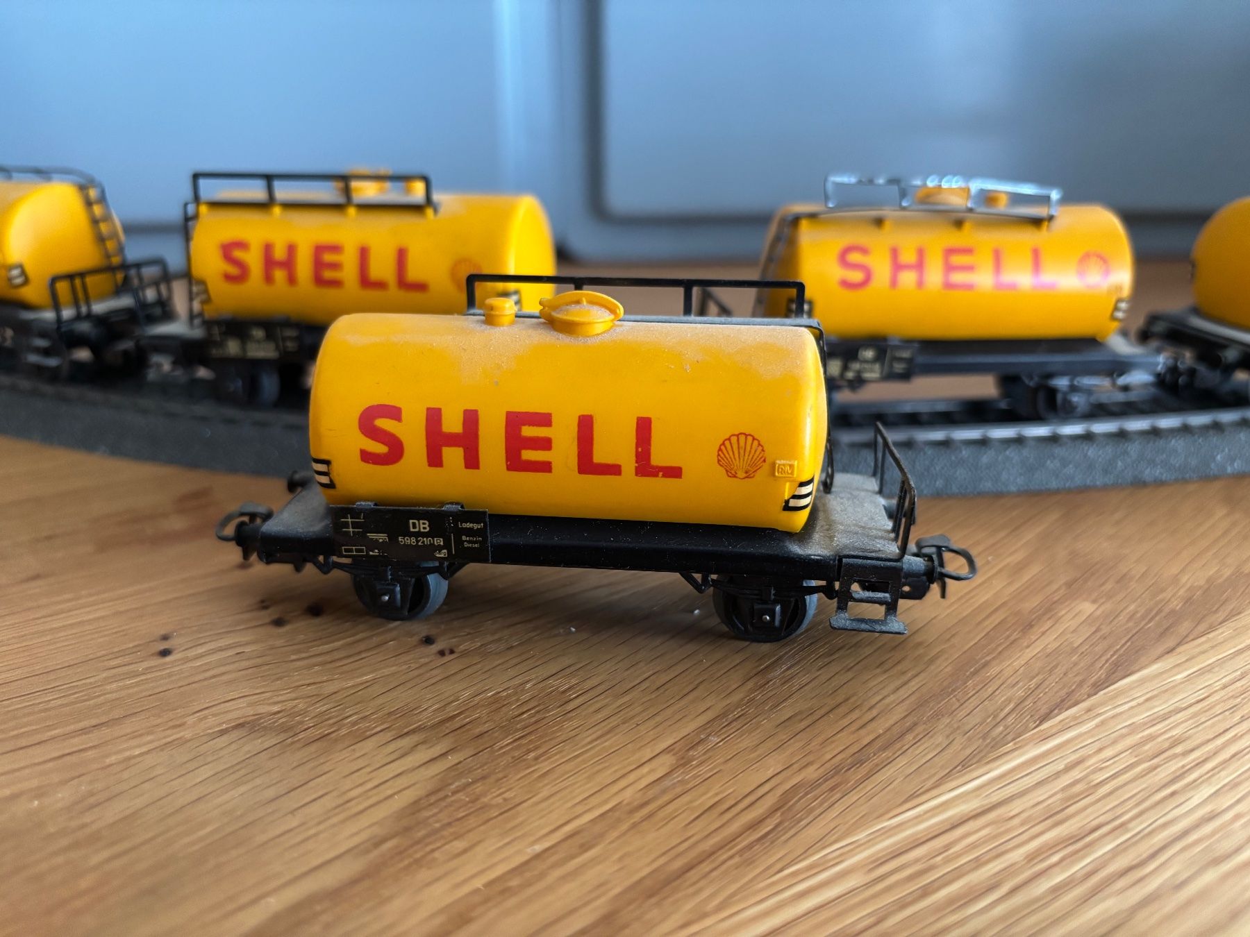 Märklin Modellini di ferrovie: 5x Güterwagen Shell - Märklin – Usato da Bremgarten AG venduto da Trombone98 2