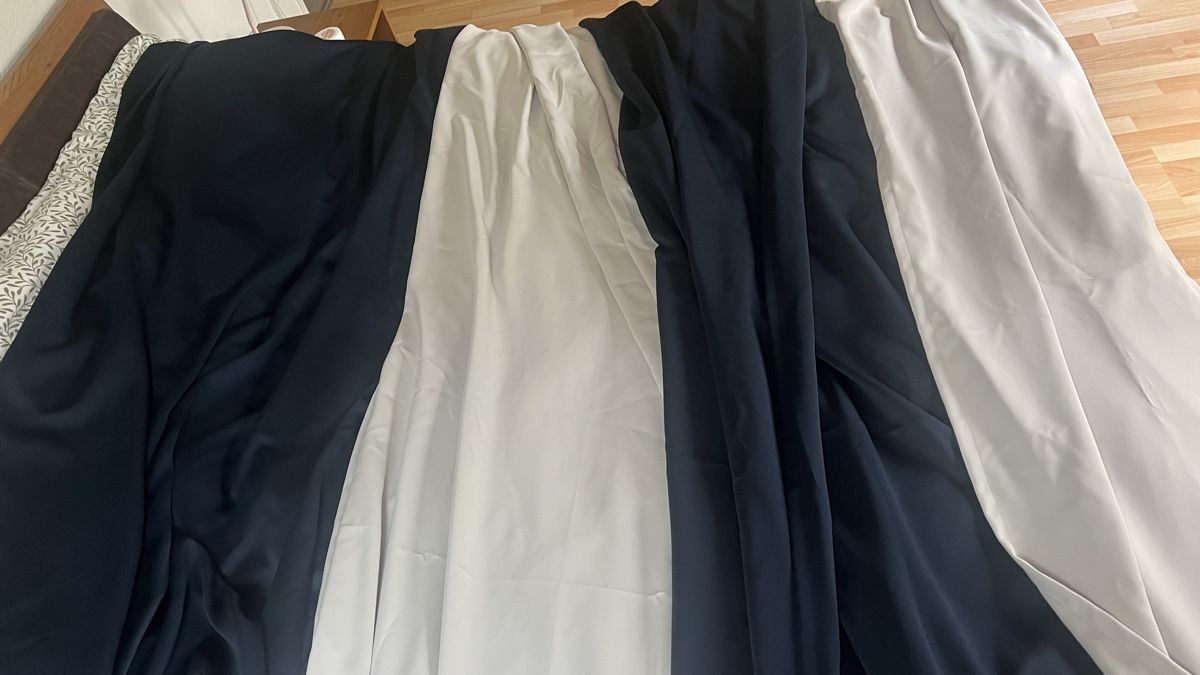 Tende: Vorhänge Set, neuwertig, Dunkelblau/Hellgrau – Usato da Liebefeld venduto da nat_h5l8