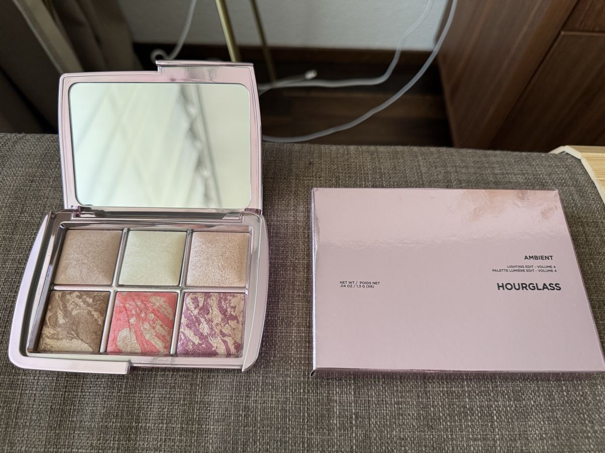 Hourglass Make-up: Hourglass – Gebraucht aus Frauenfeld von FENOMENO01