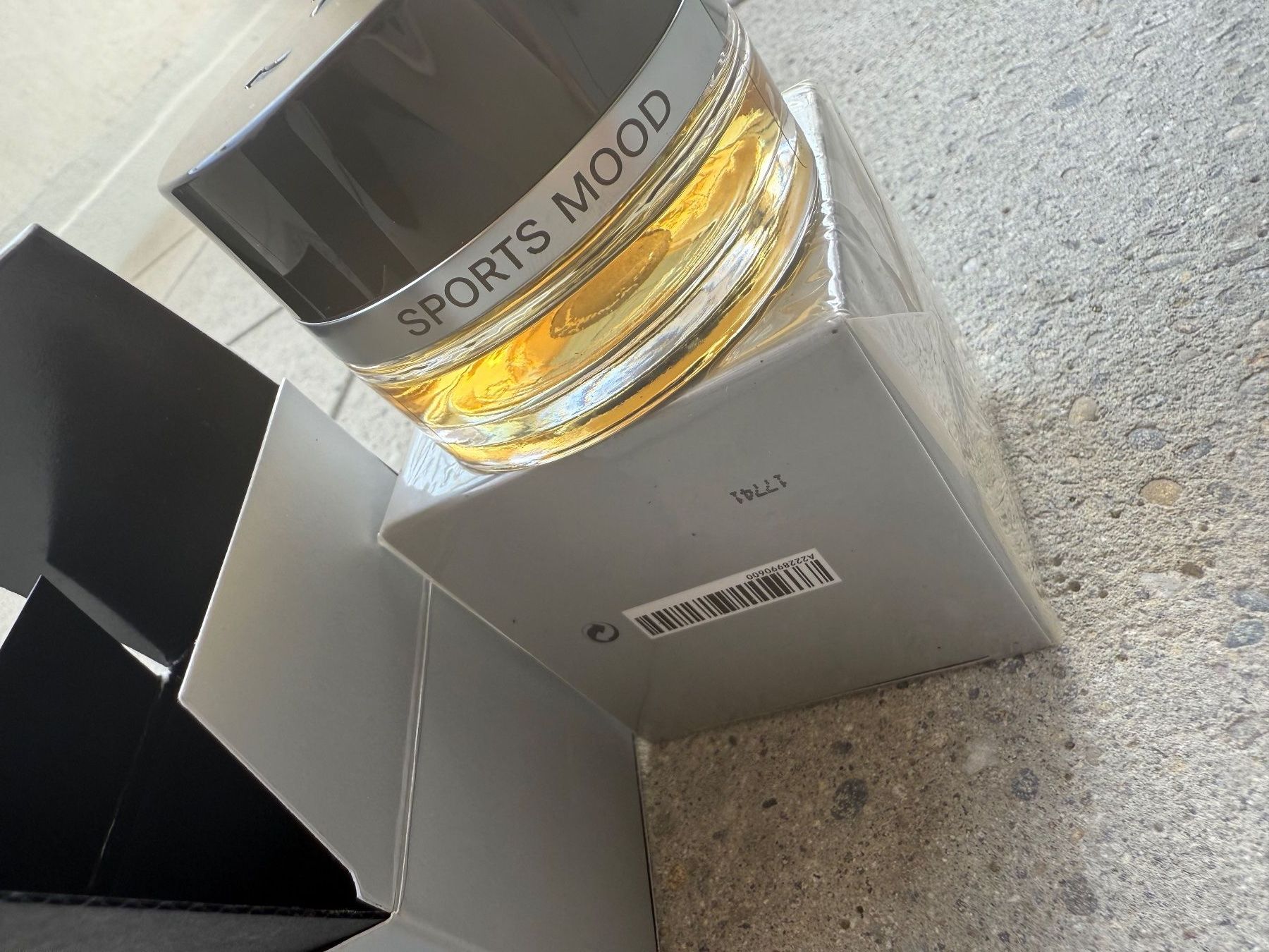 Profumi & Eau de Toilette: Mercedes-Benz Interior Perfume, 2x 15ml – Nuovo e nell'imballaggio originale da Zürich venduto da okarioto 1