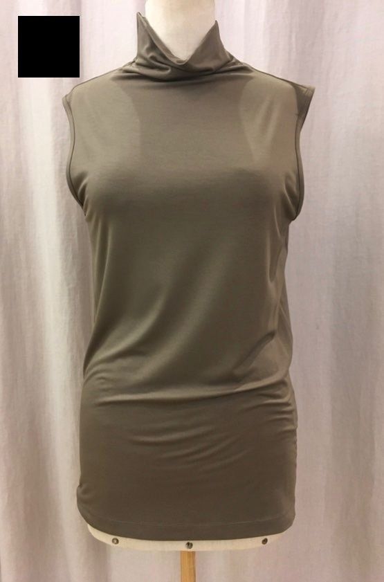 Top: Piu & Piu Basic Rollkragen Top Viscose Jersey schwarz Gr 42 – Nuovo e nell'imballaggio originale da Zürich venduto da rar_b2y9
