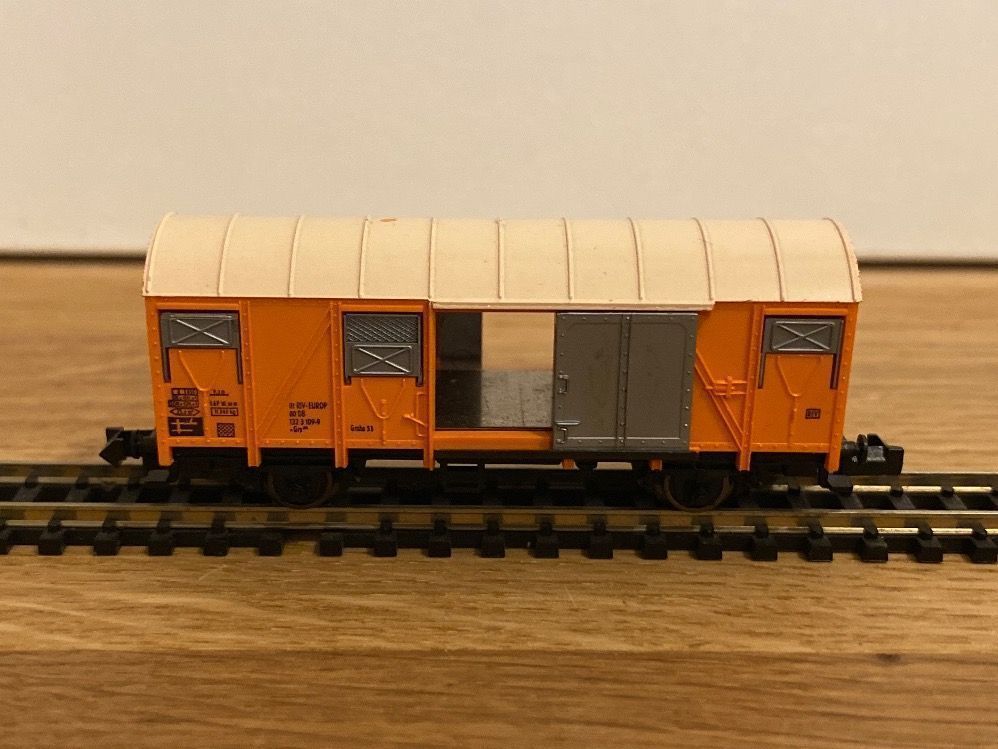 Fleischmann Modellini di ferrovie: Fleischmann 8331 Gedeckter Güterwagen – Nuovo (secondo la descrizione) da Schlierbach venduto da Look8 3