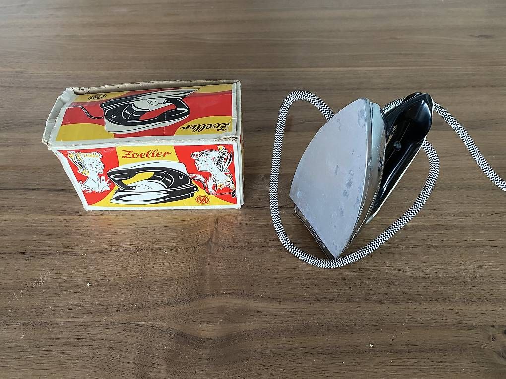 Jouets: Kinder Bügeleisen – D'occasion à Dierikon par aiko05 1
