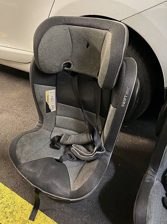 Seggiolini per auto: Kindersitz – Usato da Stetten AG venduto da Feriz2
