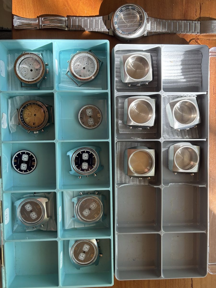 Orologi: Lot Chronographen Gehäuse – Nuovo (secondo la descrizione) da Rüti b. Büren venduto da CenicAG