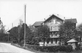 La Clè des Champs VD –Étagnières Bahnhof