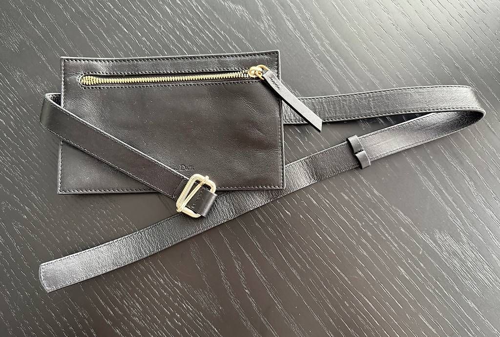 Massimo Dutti Borse da donna: Massimo Dutti Gürteltasche – Nuovo (secondo la descrizione) da Oberbüren venduto da mjt_xw5w