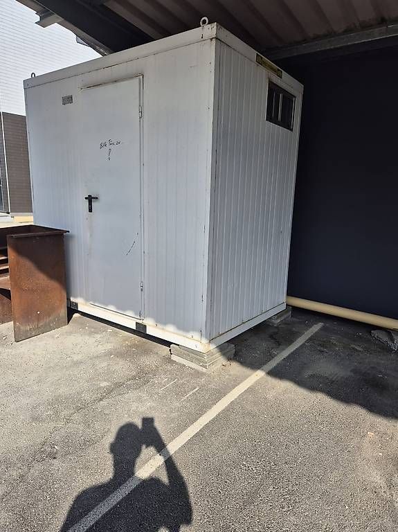 Conteneurs de construction: Praktischer WC Container – D'occasion à Wolhusen par majesoj