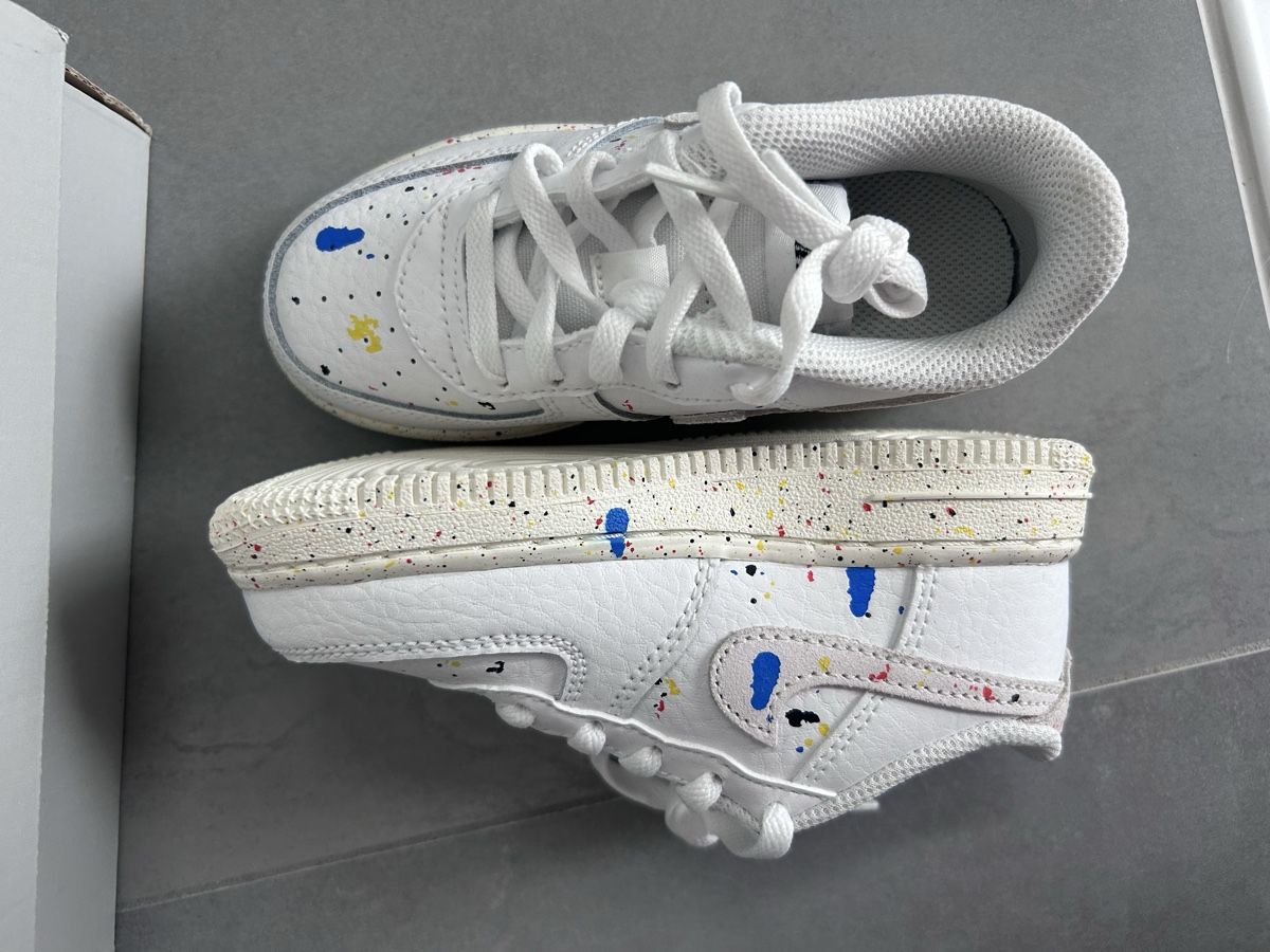 Nike Schuhe für Jungen: Nike force1 bambino 26 – Neu und originalverpackt aus Piazzogna von Super-V 2