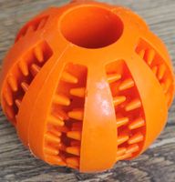 Oranger Hundeball - Robust & Sicher - 6cm