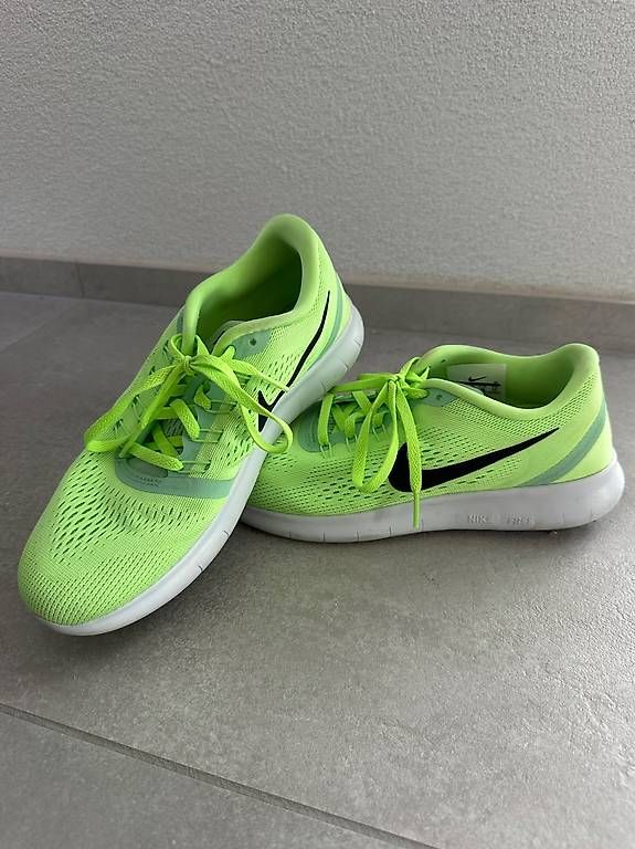 Chaussures femmes: Nike Free Gr.39 – D'occasion à Safnern par cel_56vx 1