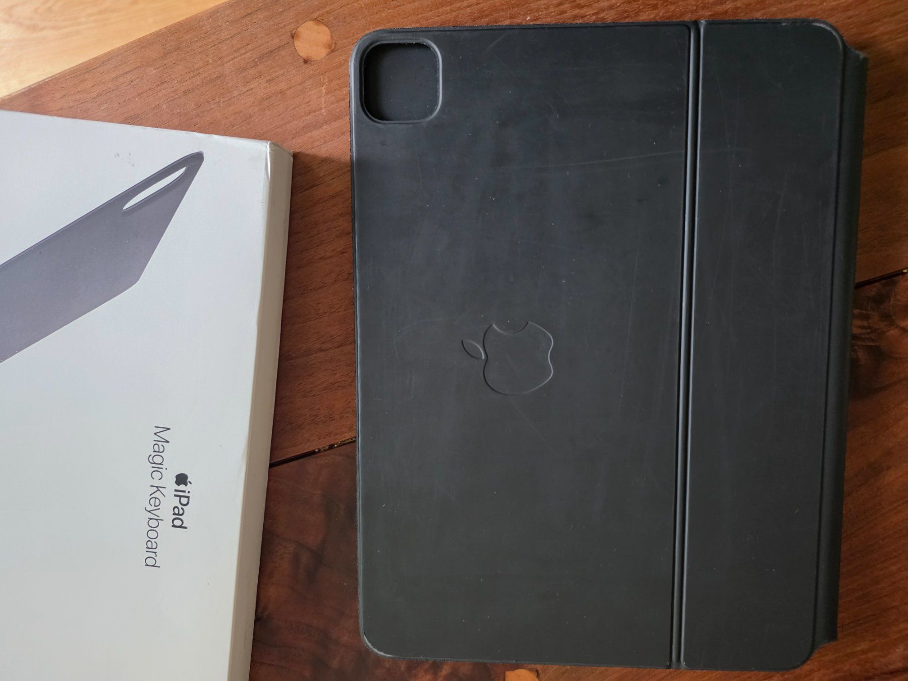 Apple Tastiere: Apple Magic Keyboard iPad Pro 11''/Air CH-Layout – Usato da Basel venduto da zit_9lxj 1