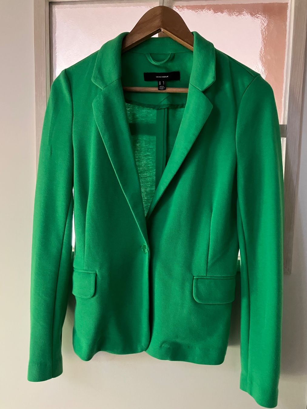 Vero Moda Giacche: Grüner Blazer VERO MODA Gr. 36 – Nuovo (secondo la descrizione) da Magden venduto da Anthurium11