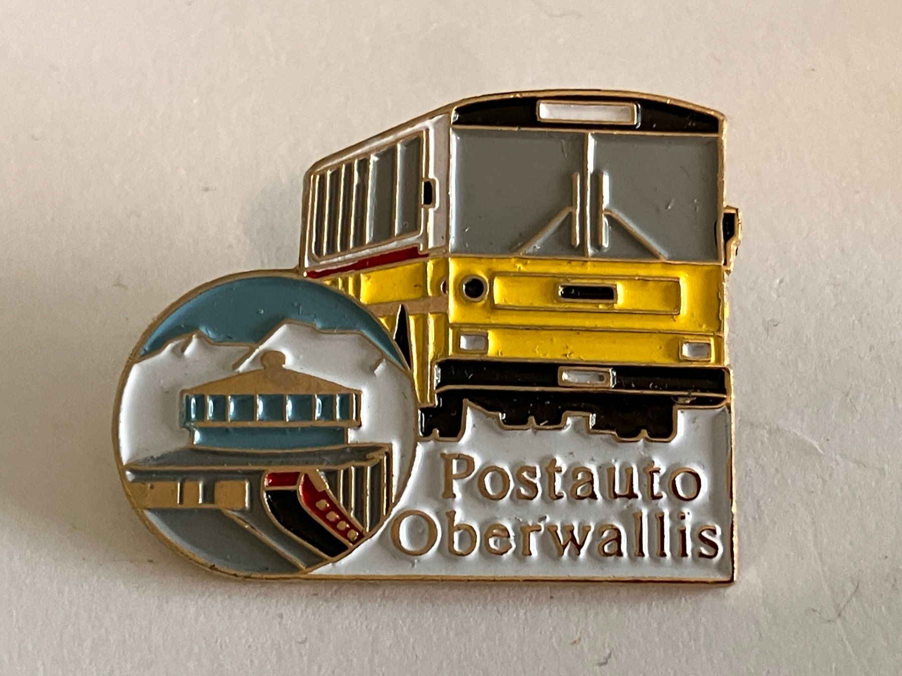 Placchette & Badge: 1 Pin Postauto Oberwallis – Usato da Basel venduto da djwwpp