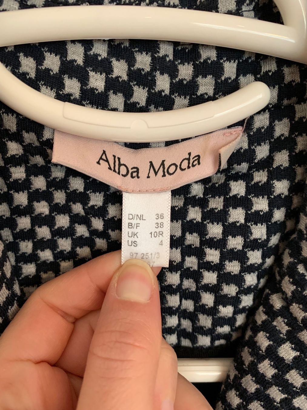 Alba Moda Giacche: Blazer Alba Moda Gr. 36 – Usato da Fislisbach venduto da KolibriSecondhand 1
